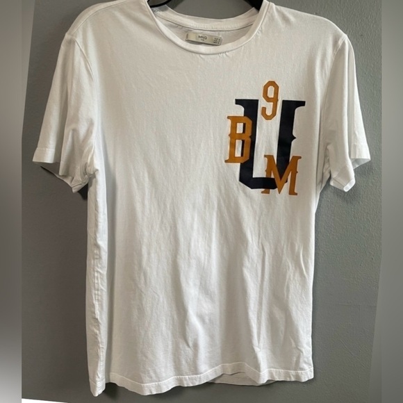 Mango man graphic short sleeves white t-shirt. Size small. - Picture 1 of 4